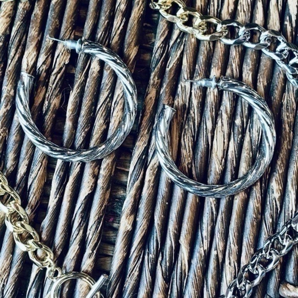 ✨💛 Silver Tone Twist Hoops ✨💛✨ - Picture 2 of 5